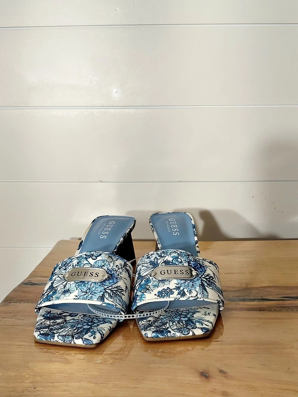 GUESS Gallai Block Heel Slide Sandals Blue & White